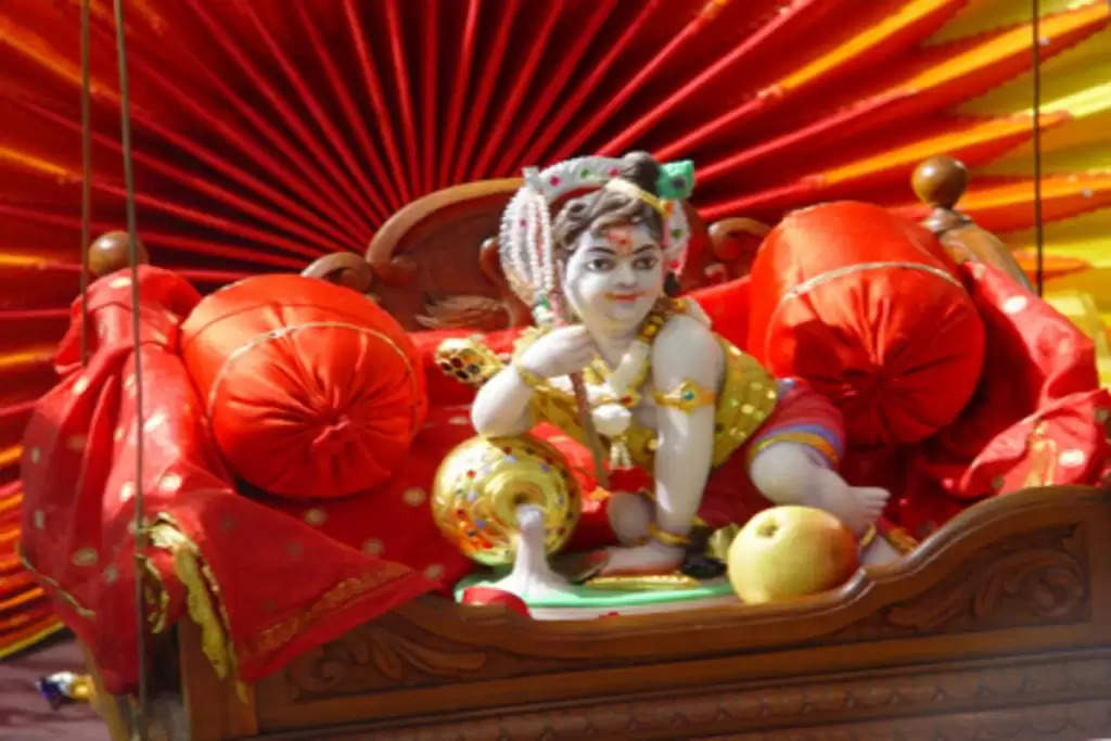 Shri Krishna facts: तो इस कारण श्री कृष्ण का नाम पड़ा था लड्डू गोपाल? जानिए ये अनोखी कथा…