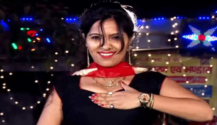 Haryanvi Dance Video: काले सूट में रचना तिवारी ने किया चॉकलेटी डांस, वीडियो देख भूल जाएंगे सपना चौधरी को!