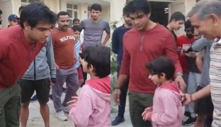 स्टेडियम में बच्चे ने Neeraj Chopra का जीता दिल, कहा-'मेरे फेवरेट तो आप ही हो', देखें Video