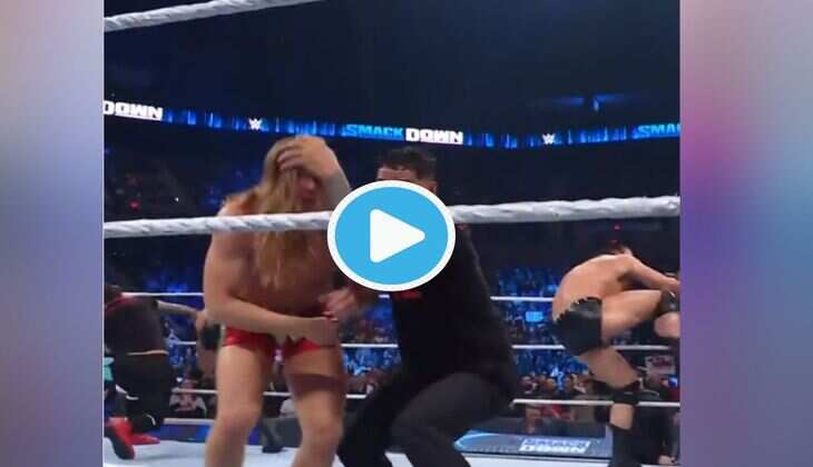 WWE: पहले मुक्के मार-मारकर मुंह का बना दिया भर्ता, फिर घुटनों पर रेंगने के लिए किया मजबूर : Video