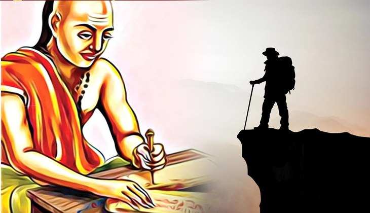 Chanakya Niti: चाणक्य के बताए इन रास्तों पर चलकर ही पा सकते हैं कामयाबी