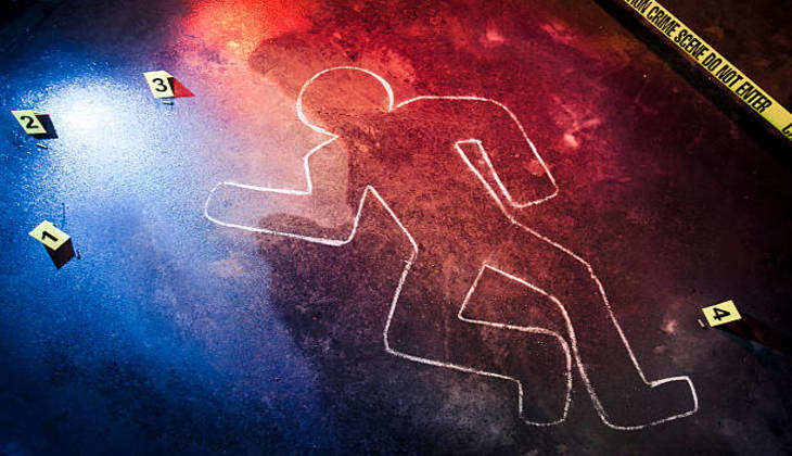 Noida Breaking: पत्नी ने शराब पीने से किया मना तो 20 मंजिल से कूद गया कारोबारी पति, की आत्महत्या