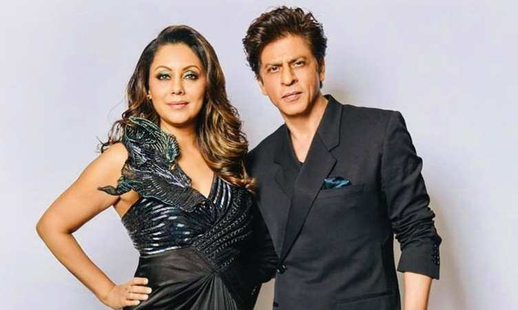 Shah Rukh Khan: अलाना पांडे की वेडिंग में किंग खान ने गौरी खान के साथ किया खूबसूरत डांस, लोग बोले 'परफेक्ट जोड़ी'