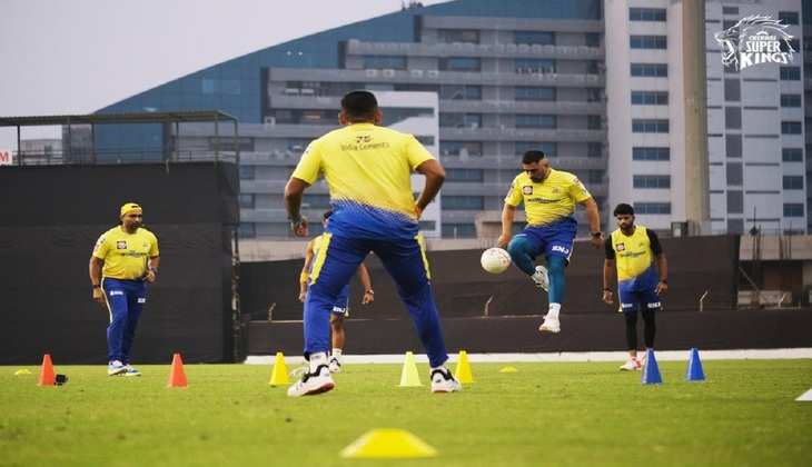 TATA IPL 2022: CSK का तेज गेंदबाज KKR के खिलाफ मैच में बन सकता हैं नंबर 1, तोड़ देगा ये रिकॉर्ड