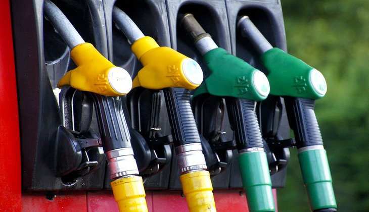 Petrol Diesel Price Update: तेल कंपनियां ने जारी किए पेट्रोल-डीजल के रेट, जानें आपके शहर में क्या है 1 लीटर की कीमत