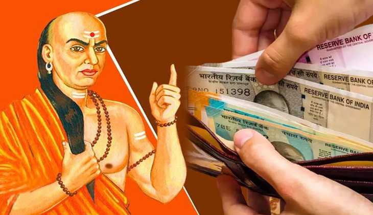 Chanakya Niti: इन जगहों पर पैसा खर्च करने से पहले कभी ना झिझकें, वरना रूठ जाता है आपका भाग्य