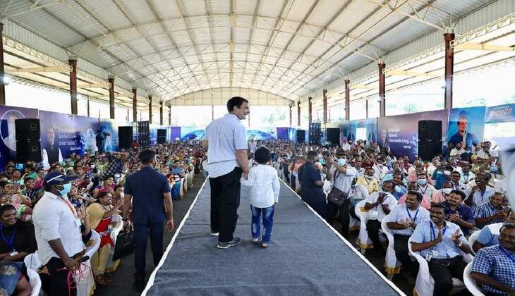 सिक्स पैक एब्स के बाद राहुल गाँधी ने अब 9 सेकंड में किए 13 पुश अप्स, वायरल हो रहा वीडियो