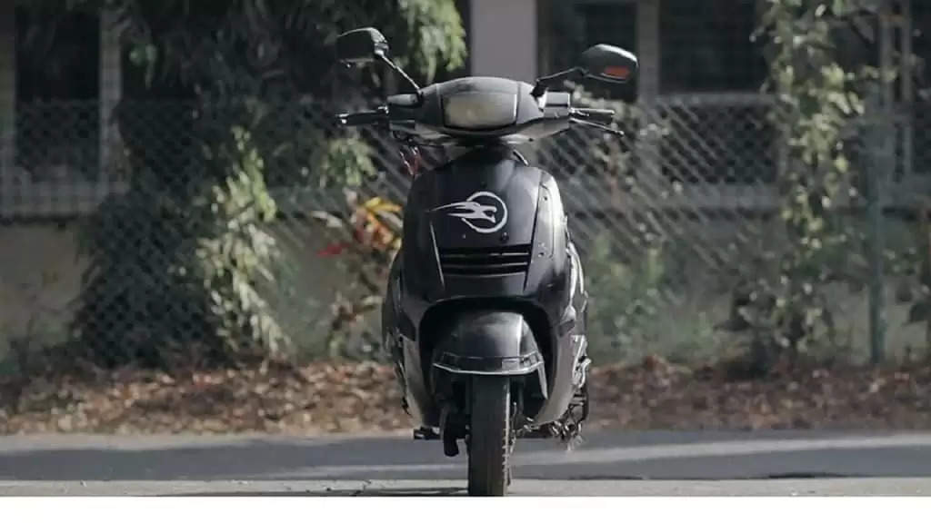 इस बेहतरीन electric scooter में मिलेगा सेल्फ बैलेंसिंग फीचर, दमदार रेंज देख आप भी खरीद कर ही लेंगे दम, जानें डिटेल्स