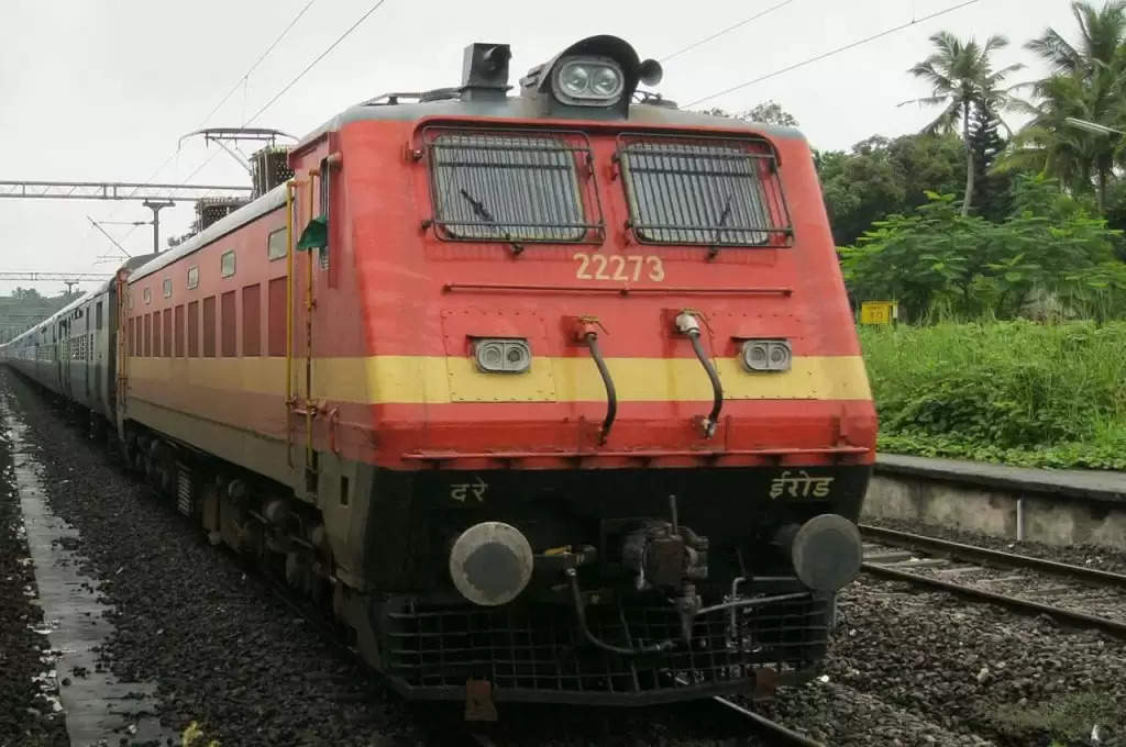 Indian Railways: रेल मंत्री अश्वनी वैष्णव ने की बड़ी घोषणा, करोड़ों लोगों को रोज होगा बंपर फायदा, तुरंत देखें पूरी जानकारी