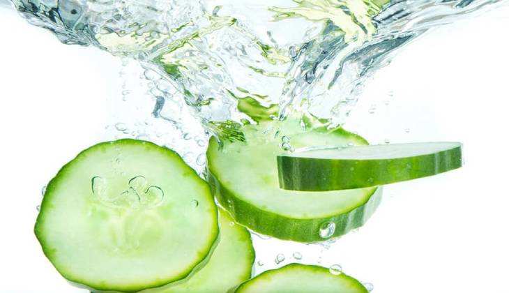 Cucumber side effect: खीरा खाने के बाद ना पीएं पानी वरना डॉक्टर के पास लगाने पड़ जाएंगे चक्कर