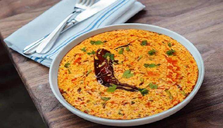 Dahi Tadka Recipe: किचन में नहीं जाने का है मन तो बस 5 मिनट में बना दें दही तड़का की ये रेसिपी