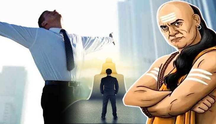 Chanakya Niti: अगर ऑफिस में बनना चाहते हैं सबका फेवरेट तो इन बातों का रखें विशेष ध्यान