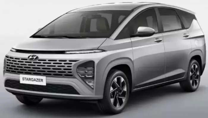 Hyundai की ये नई कार Maruti Suzuki Ertiga को देगी सीधी टक्कर, बेहतरीन फीचर्स के साथ कीमत है मात्र इतनी, अभी देखें इसका ये स्टाइलिश लुक