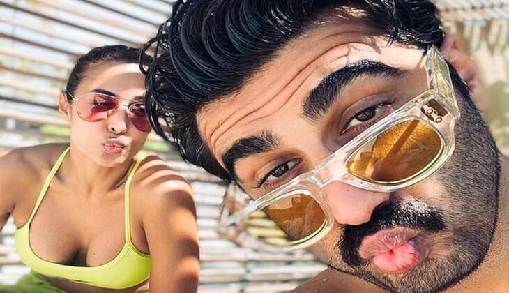 Arjun Kapoor ने Malaika Arora संग फैंस को दी New Year 2022 की शुभकामनाएं, देखें तस्वीर