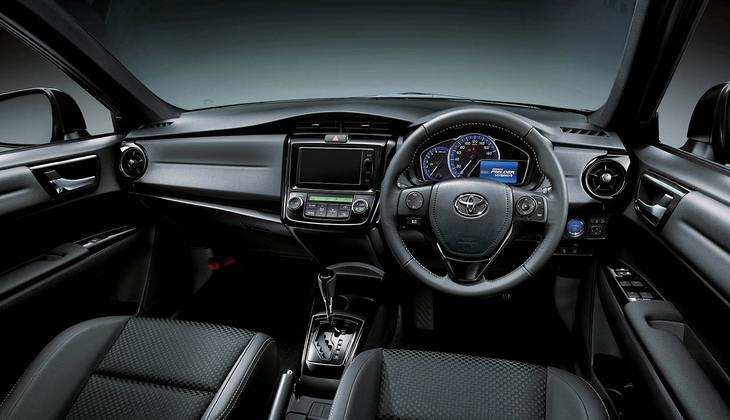 Toyota Corolla Cross: 7 सीटर लेआउट के साथ जल्द दस्तक देगी टोयोटा की शानदार कार, मिलेगा तगड़ा इंजन