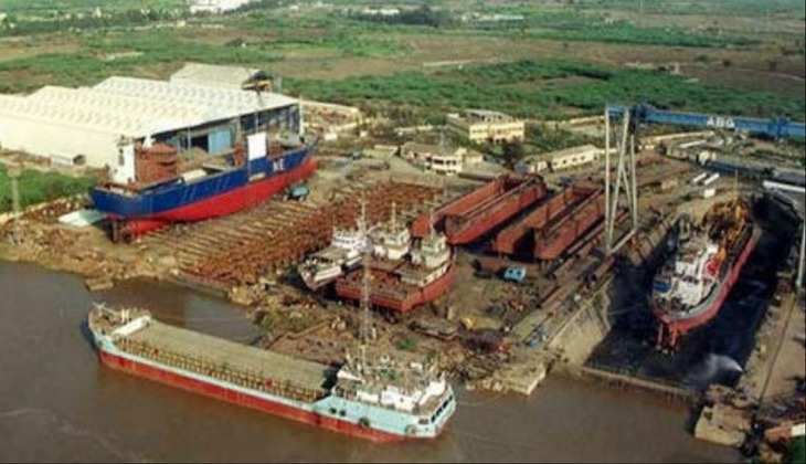 22,842 करोड़ रुपये के सबसे बड़े बैंक घोटाले में सीबीआई का एक्शन, ABG Shipyard के ठिकानों पर छापे