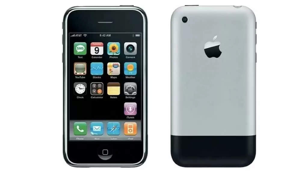 iPhone Auction: 15 साल पुराने आईफोन की हो रही नीलामी! आखिर क्यों हो गया ये स्पेशल फोन? जानें डिटेल्स