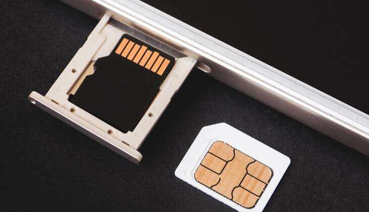 Dual Sim Fraud: दो में से एक सिम नहीं है एक्टिव तो हो जाएं सावधान! कहीं खाते से ना हो जाएं लाखों पार, जानें टिप्स