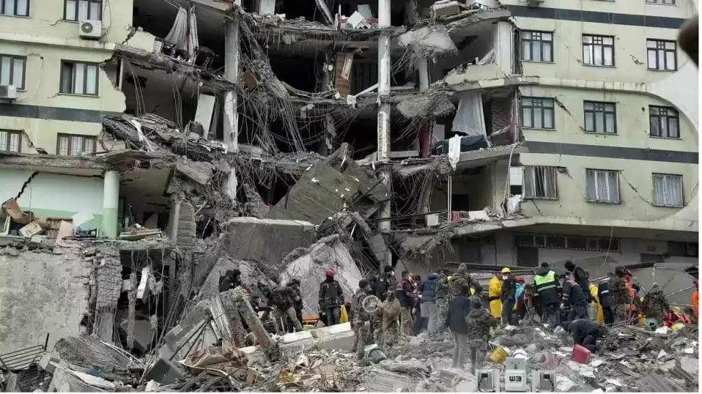 Turkey Syria Earthquake: भूकंप से अब तक 7,900 लोगों की मौत, 25 हजार से ज्यादा लोग घायल
