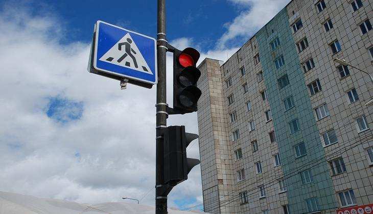 Vehicle Challan: अगर रेड लाइट पर रुके है तभी कटेगा आपका चालान, जानें क्या है ये सख्त नियम!