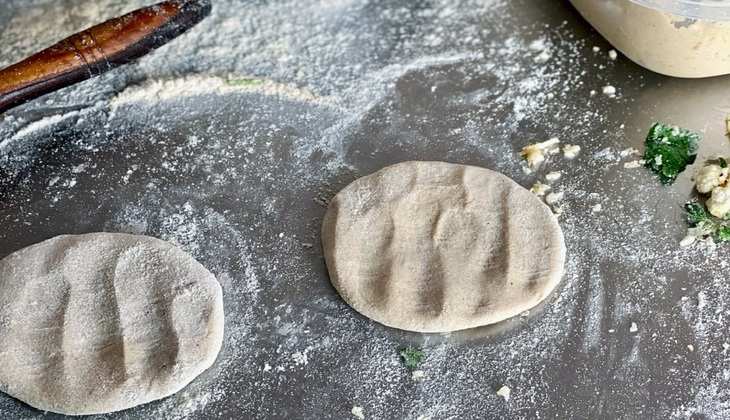 Kitchen Tips: रोटी बनाने का ये तरीका जान आप कहेगे काश पहले बता देते, झंझट हुई खत्म आसान हुआ खाना बनाना