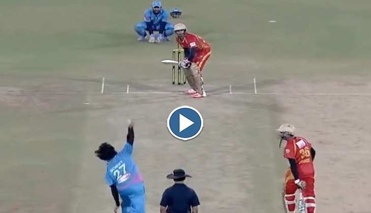 T20 WC: अनफिट बुमराह को कौन करेगा रिप्लेस, यूजर्स ने ट्वीट किया मजेदार वीडियो, देखें