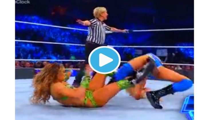 WWE: रोंडा ने शार्लेट की दोनों टांगे फाडकर 1 मिनट 41 सैकेंड तक लगातार किया ऐसा काम कि निकल गई जोर की चींख - Video