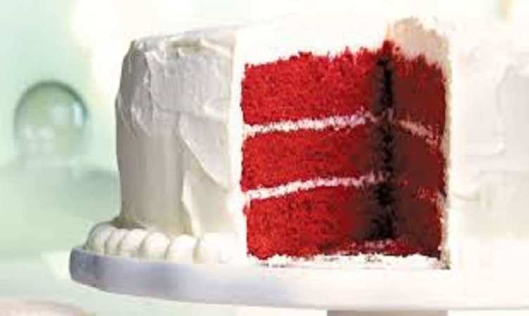 Red Velvet Cake Recipe: घर में बनाएं टेस्टी रेड वेलवेट केक,  मार्केट से पड़ेगा सस्ता, तुरंत नोट करें रेसिपी