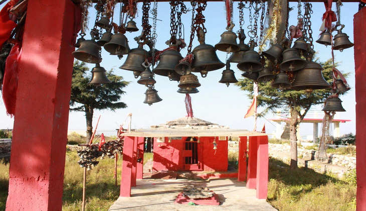 Maa deeba ka mandir: देवभूमि स्थित इस मंदिर में मौजूद हैं दैवीय शक्तियां, होती है हर मनोकामना पूर्ण…