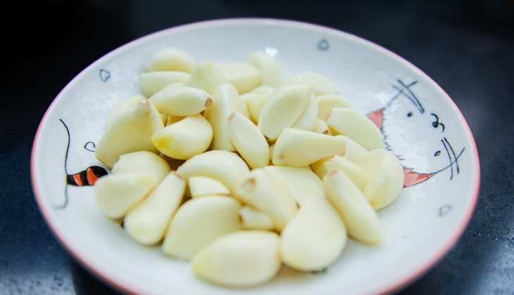 Honey Garlic Benefits : लहसुन और शहद से वजन कम करने के साथ होंगे ये गजब के फायदे, जानें