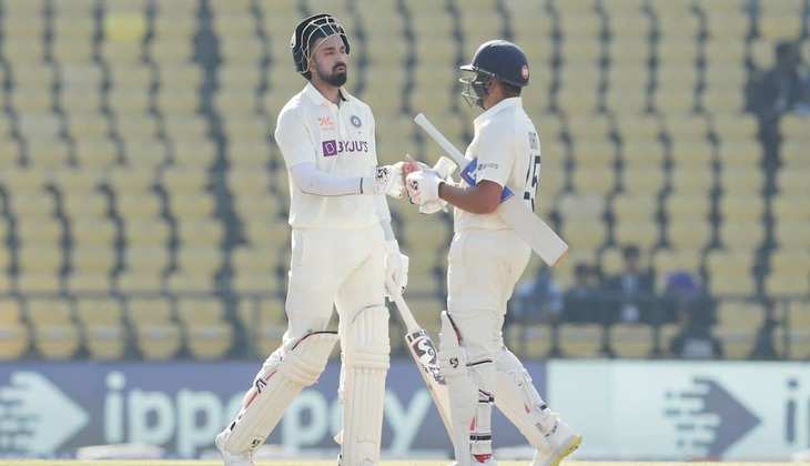 IND vs AUS 1st Test: भारत ने पहले दिन का खेल खत्म होने तक बनाए 77 रन, रोहित ने ठोका पचासा
