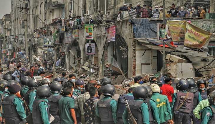 बांग्लादेश में बवाल: मंदिरों पर उपद्रवियों ने की तोड़फोड़, तीन लोगों की मौत होने से मचा हड़कंप