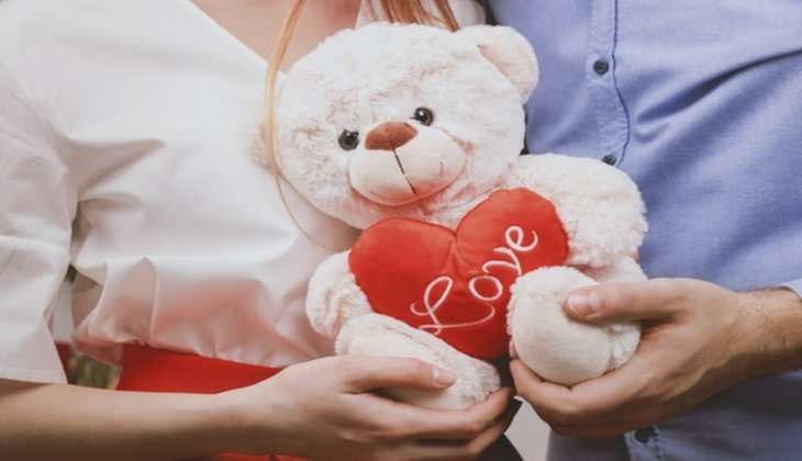 Valentine’s Week: अपने बाबू को टेडी गिफ्ट करने से पहले जानें किस रंग के टेडी का क्या होता है मीनिंग