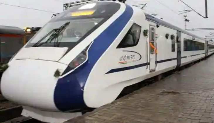 Indian railways: स्वदेशी वंदे भारत ट्रेन कैसे बुलेट ट्रेन पर पड़ती है भारी, देखें दमदार खासियत