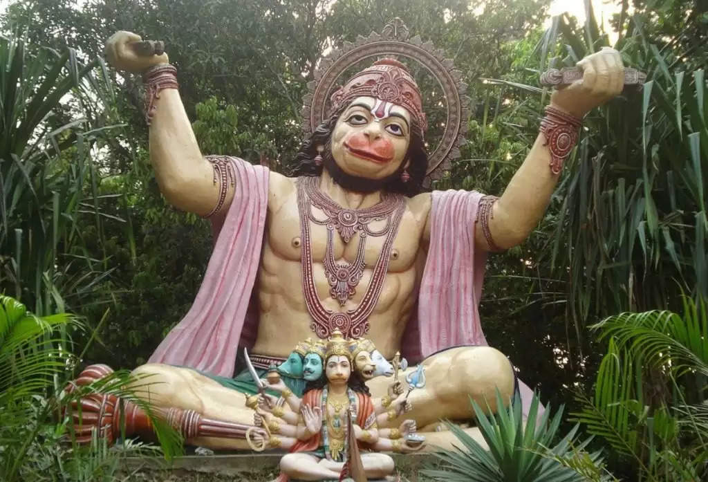 Tuesday or Hanuman ji: भूल से भी मंगलवार के दिन ना खरीदें ये 6 चीजें, भयंकर क्रोध में आ जाते हैं बजरंगबली