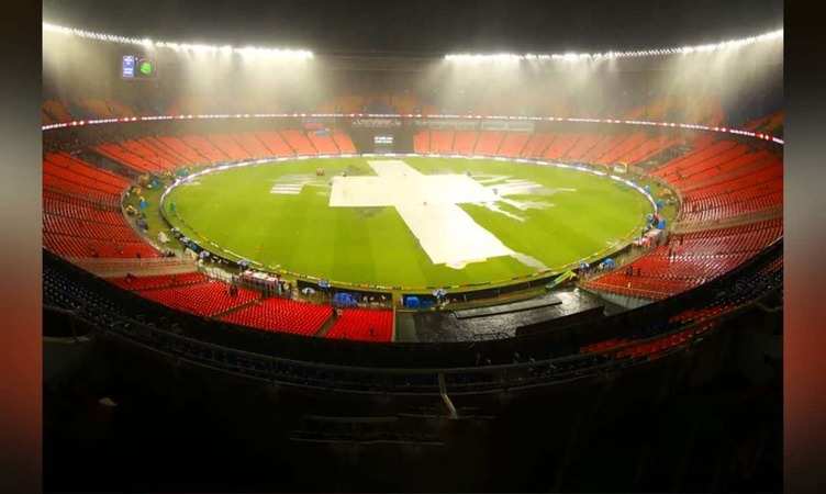 CSK vs GT IPL 2023 Final: बारिश ने फिर डाला मैच में खलल, जानें अब डकवर्थ लुईस नियम के तहत क्या होंगे जीत के समीकरण