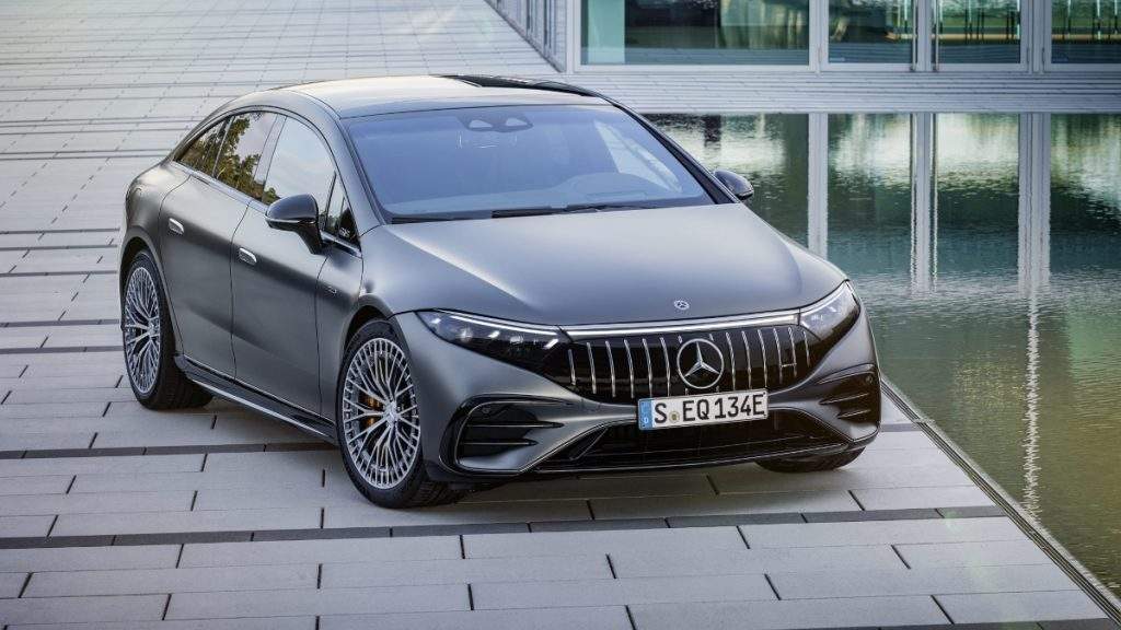 Mercedes ने देश में अपनी पहली इलेक्ट्रिक कार कर दी लॉन्च, जबरदस्त फीचर्स के साथ मिल रही है बेहतरीन रेंज, अभी जानें कीमत