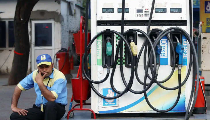 Petrol Diesel Price Update: पेट्रोल-डीजल पर आज मिली कुछ राहत ? तेल कंपनियों ने अपडेट किए दाम