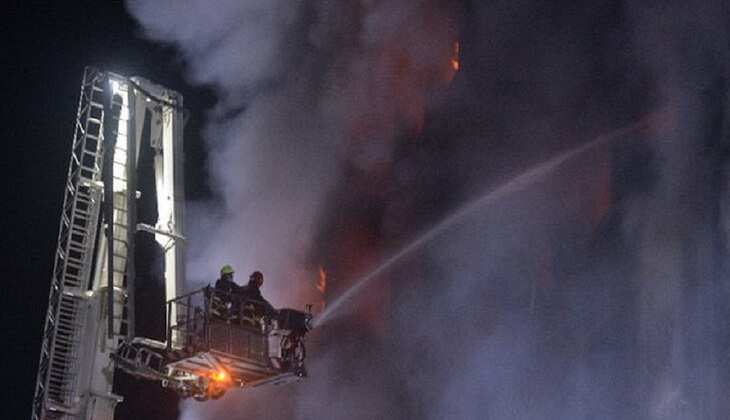 बांग्लादेश: फैक्ट्री में भीषण आग लगने से 52 लोगों की हुई मौत, 50 से अधिक झुलसे