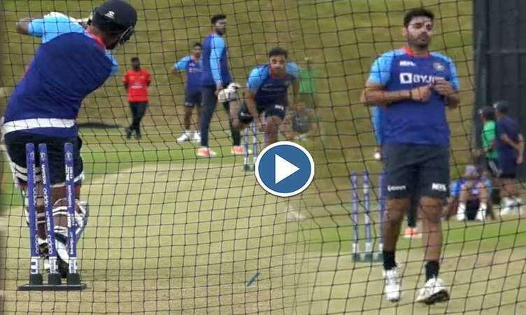 IND vs ENG T20: संजू ने भुवि की तेज तर्रार गेंद पर जड़ा गगनचुंबी शॉट, वीडियो देख फैंस हुए खुशी से लोट-पोट