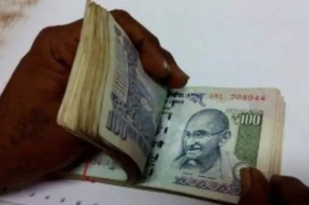 LIC Jeevan Shiromani Plan: इस पॉलिसी में निवेश करें अपना पैसा, मिलेगा 1 करोड़ रुपये का सम एश्योर्ड