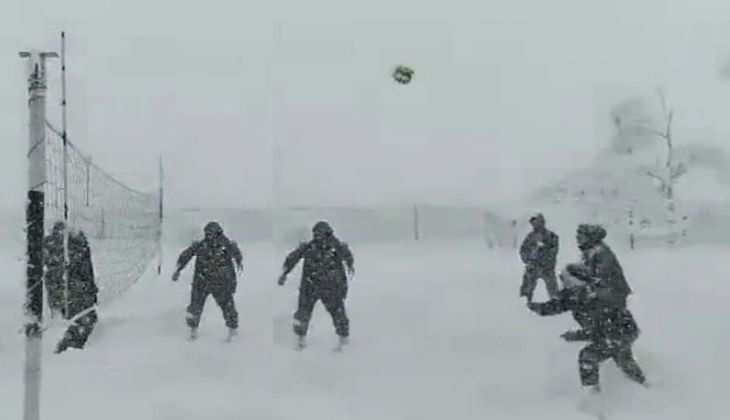 बर्फीले तूफान में जवानों ने खेला वॉलीबॉल, वीडियो देख लोगों ने कहा- Indian army जिंदाबाद