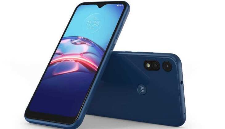 Moto E13: अब गर्लफ्रैंड से घंटों करें बातें, 5000mah की बैटरी और 13MP कैमरे के साथ लॉन्च हुआ ये जबरदस्त स्मार्टफोन