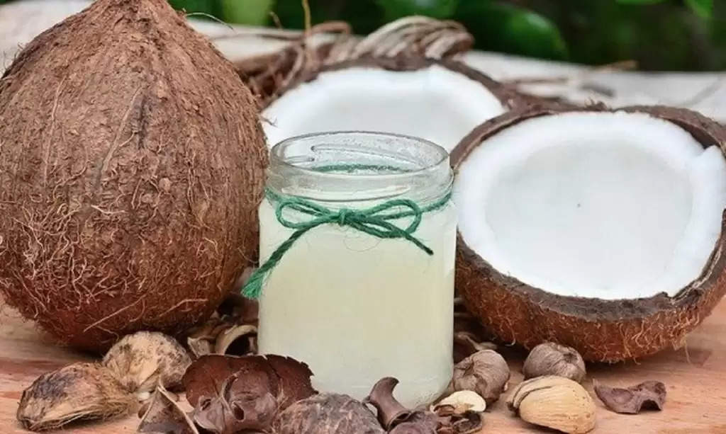 Wrinkle Remedy:अब झुर्रियों को जड़ से खत्म करेगा नारियल का तेल, बस करना होगा ये काम