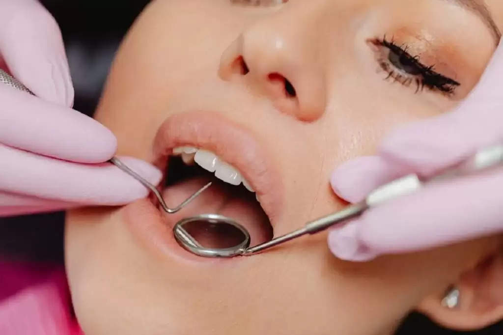 Oral Health: झट से खत्म होगी दांतों की सड़न, इन घरेलू उपायों से दर्द और कैविटी को करें छूमंतर
