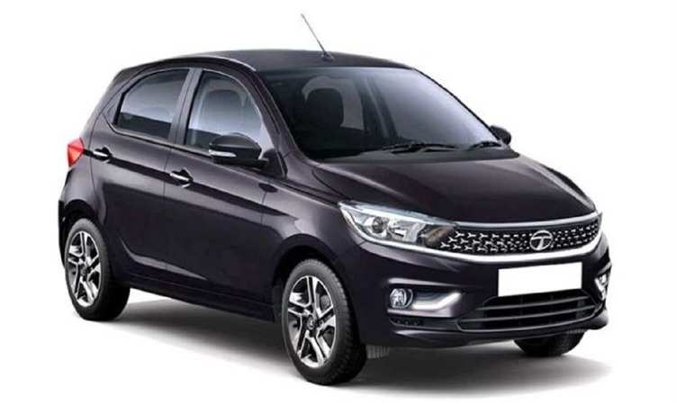 Tata Tiago: लोगों को खूब पसंद आ रही टाटा की ये शानदार कार, कम कीमत में कमाल का लुक, जानें डिटेल्स