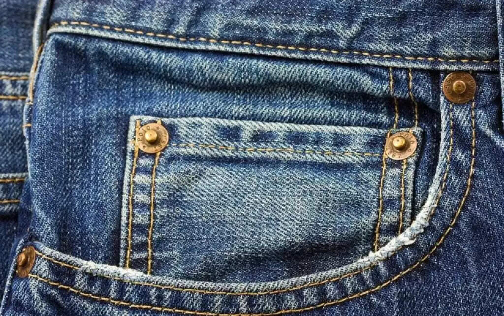 Jeans में क्यों बनी होती है छोटी सी जेब? वजह सुनकर चौंक जाएंगे आप