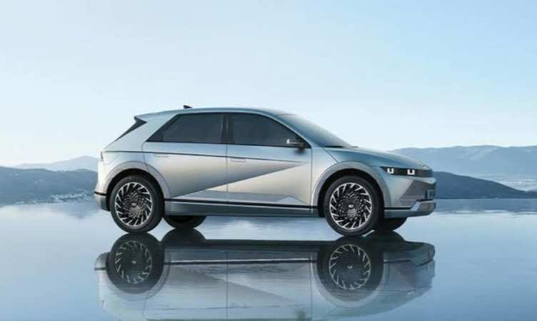 Hyundai IONIQ 5: मात्र 18 मिनट में 80% तक चार्ज होने वाली आ गई इलेक्ट्रिक कार, जानें कीमत