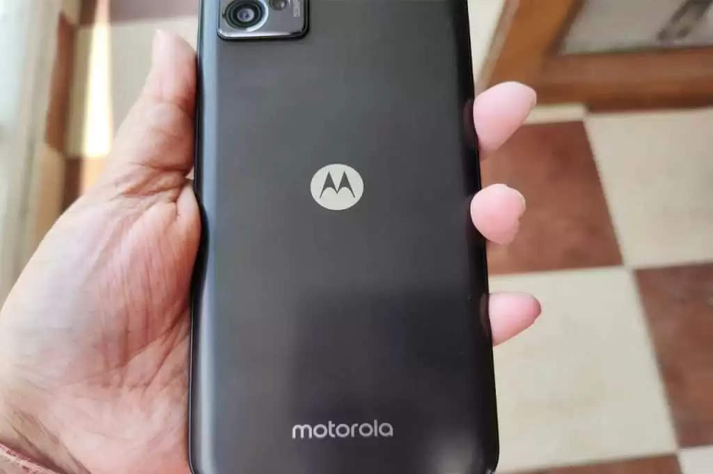 Motorola G32 स्मार्टफोन पर मिल रही बम्पर छूट, 5000mAh की मिलेगी दमदार, जानें कीमत