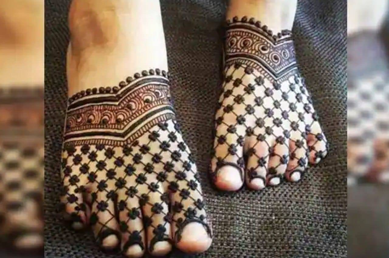 Unique Feet Mehndi Designs for Indian Women 2023 - K4 Fashion